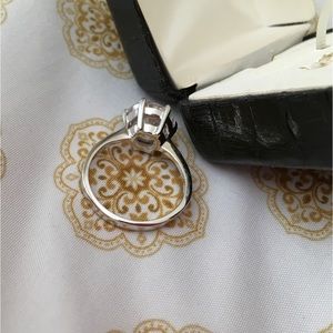 Cubic Zirconia Ring Fashion Wedding Ring Size 9 NIB